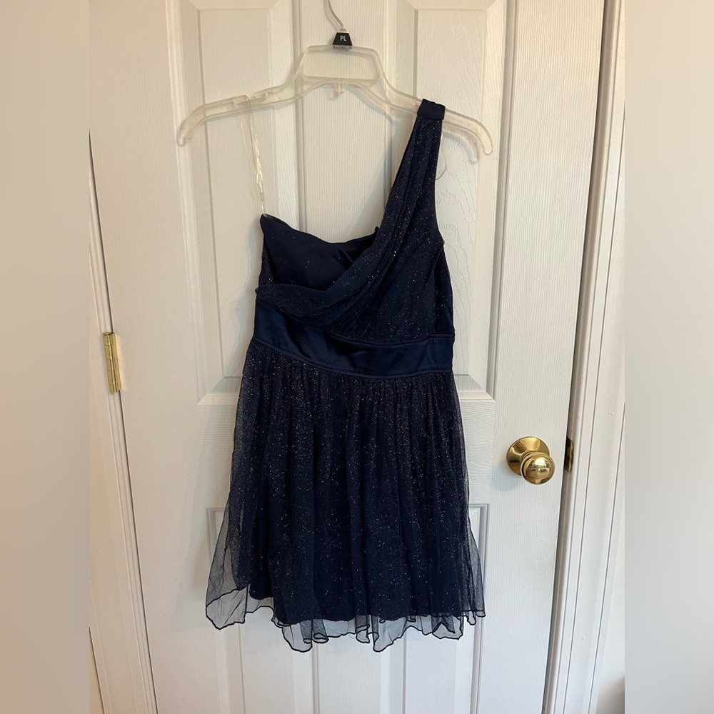 One shoulder dress